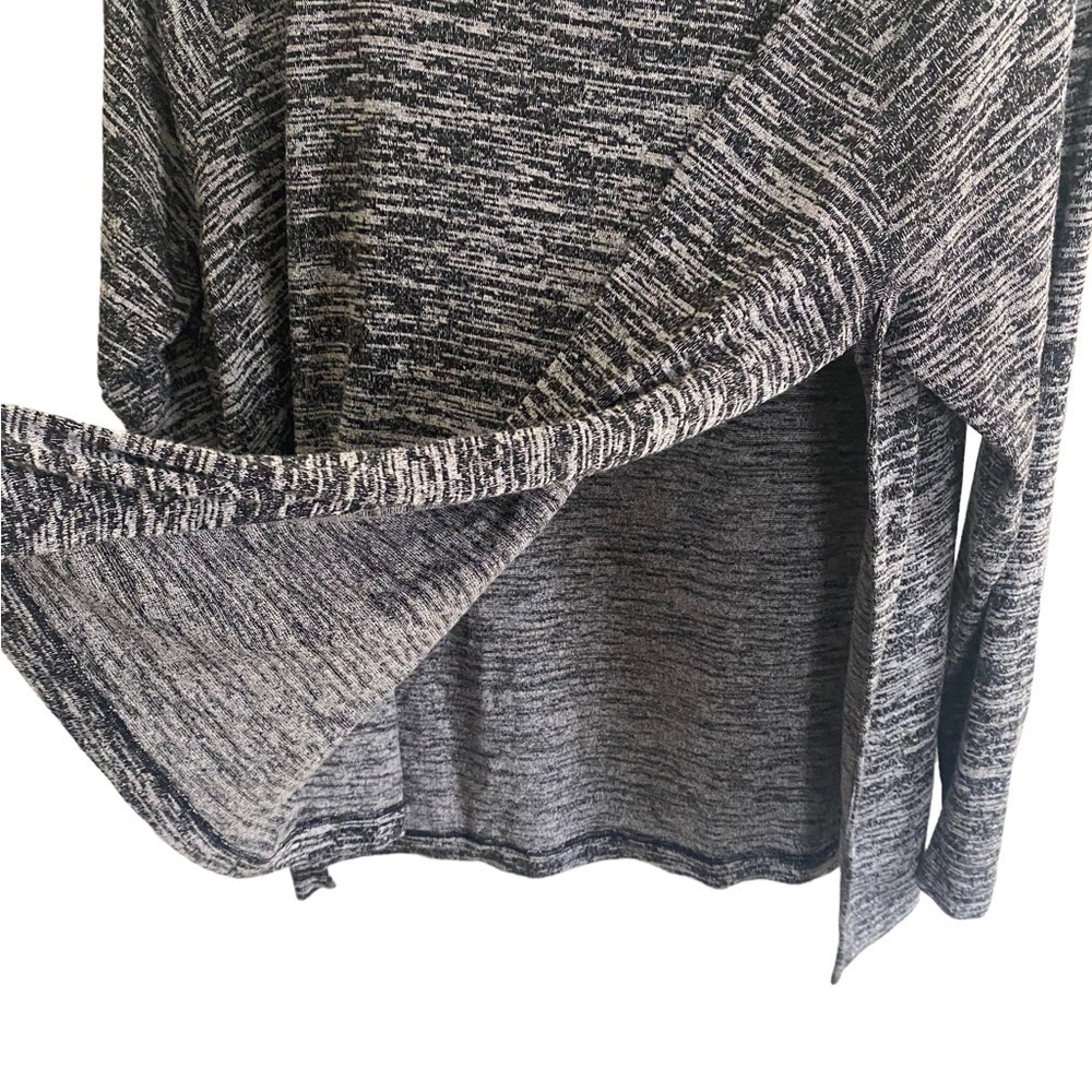 Club Monaco Grey Spacedye Split Sides Long Sleeve Knit Top Size Small - Picture 4 of 4